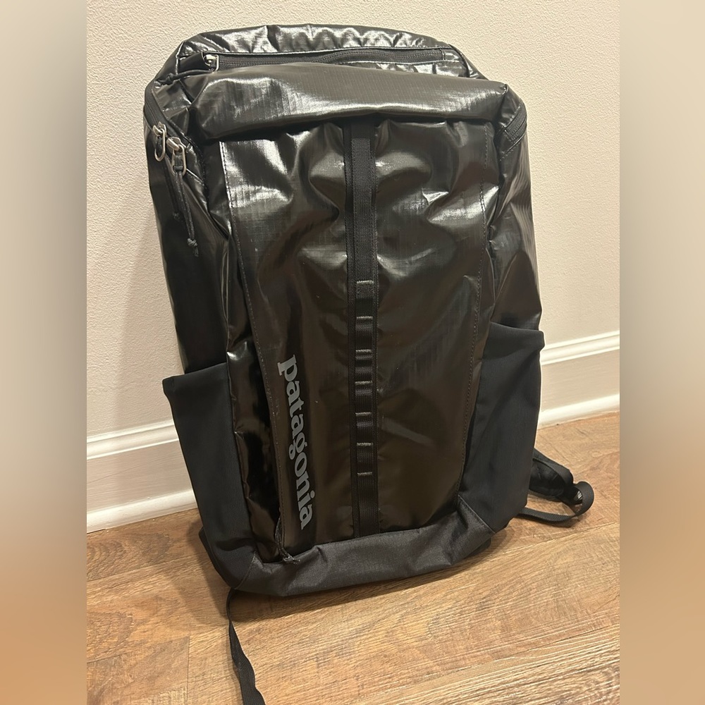 Patagonia 25L Black Hole Backpack